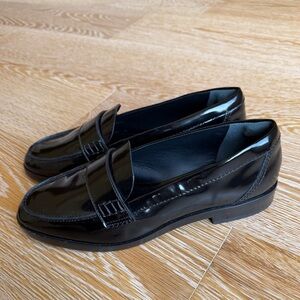 Reformation Kaylee Loafers